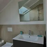 Apt. Aries - Penthouse דירה *