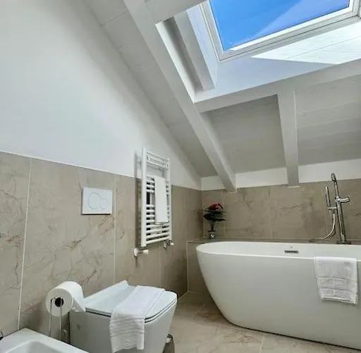 Apt. Aries - Penthouse Appartamento Menaggio