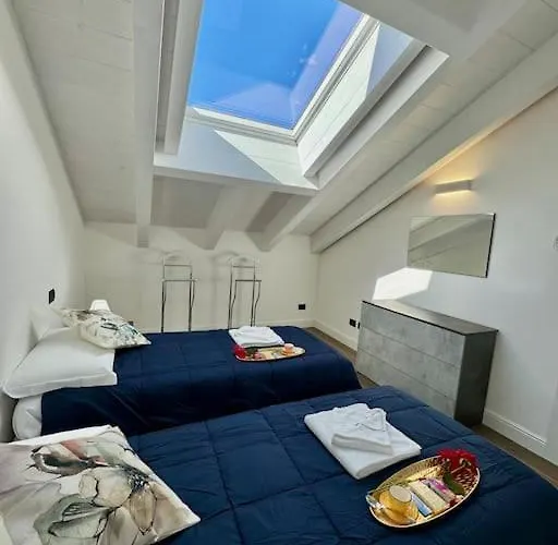 Apt. Aries - Penthouse Appartamento Menaggio