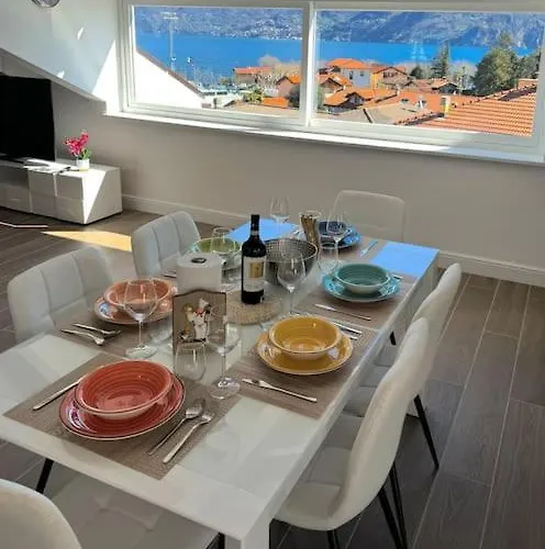 Apt. Aries - Penthouse Menaggio